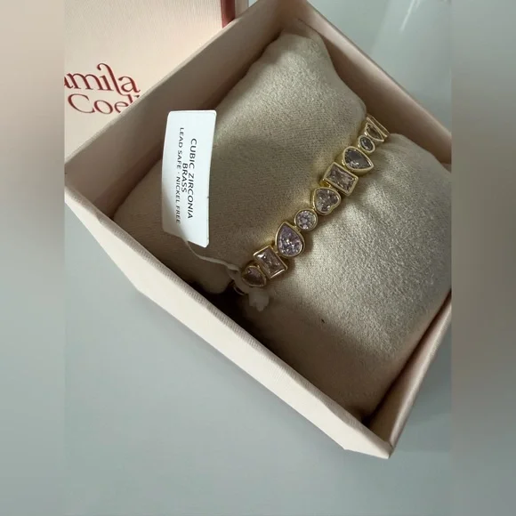 Viral Camila Coelho Gold cubic zirconia Cuff Bracelet - Picture 3 of 4